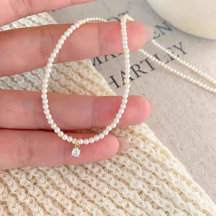Small and cool style, no fading, simple shell clavicle chain