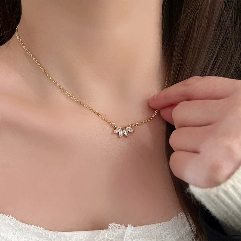 Retro fashion simple temperament necklace clavicle chain necklace for women