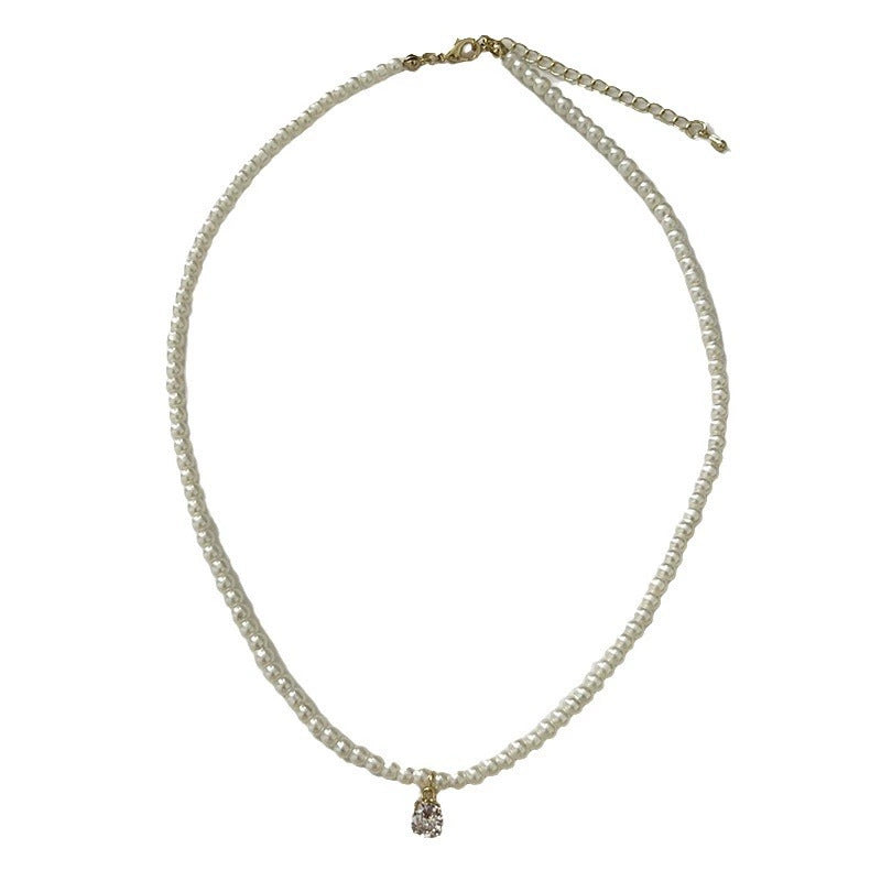 Small and cool style, no fading, simple shell clavicle chain
