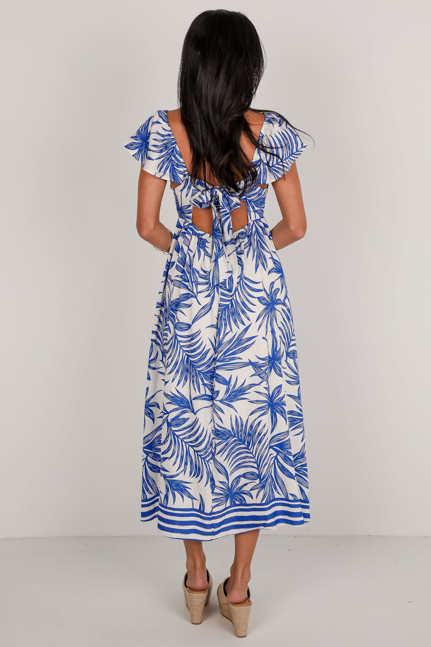 FINAL SALE - Follow You Anywhere Leaf Print Maxi Dress