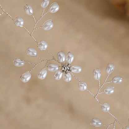 Simple and versatile wedding headband