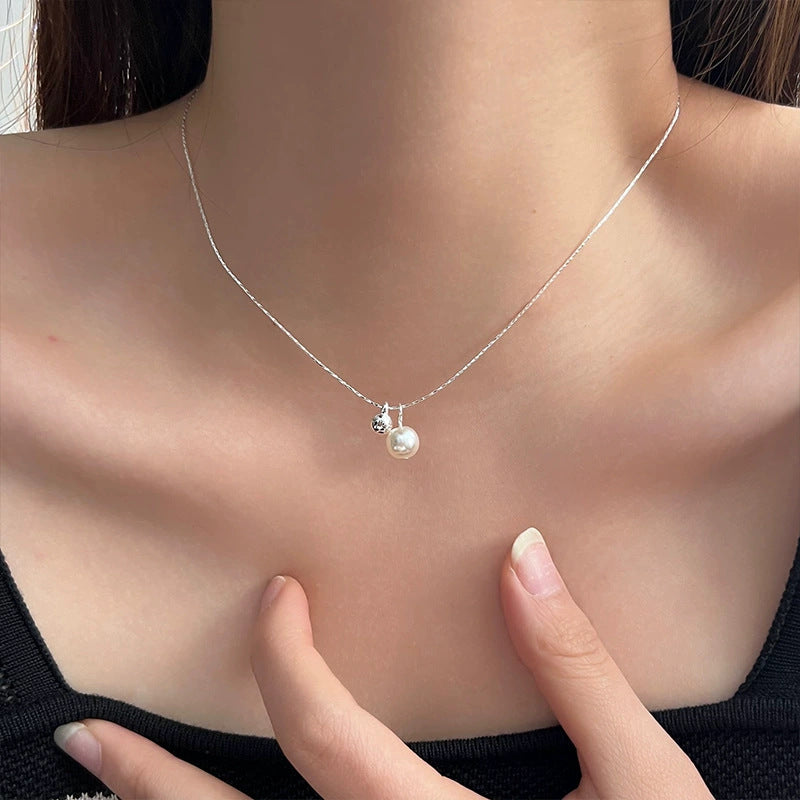 Simple and versatile temperament gentle niche necklace clavicle chain