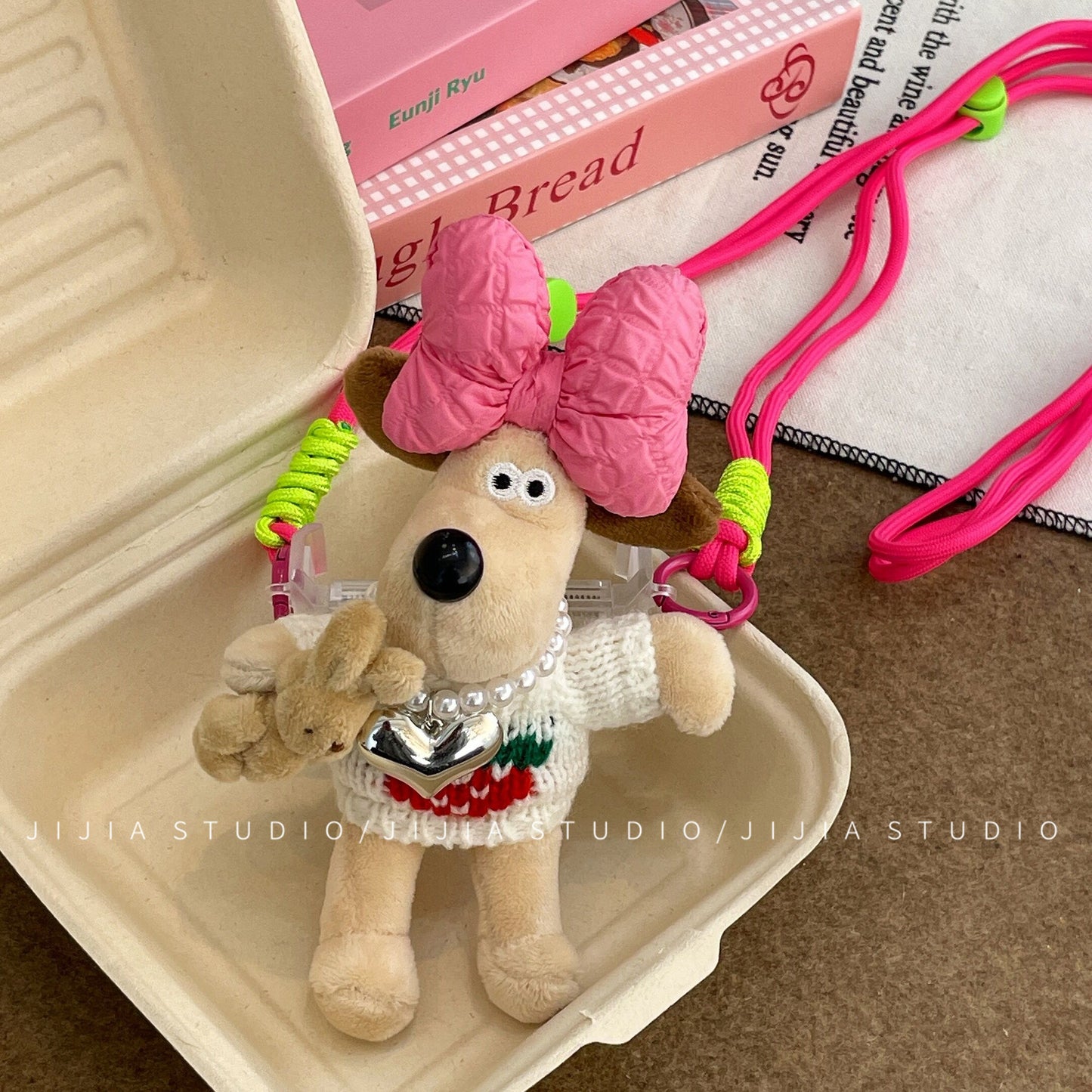 Cartoon cute girl head dog mobile phone back clip plush puppy diagonal pendant